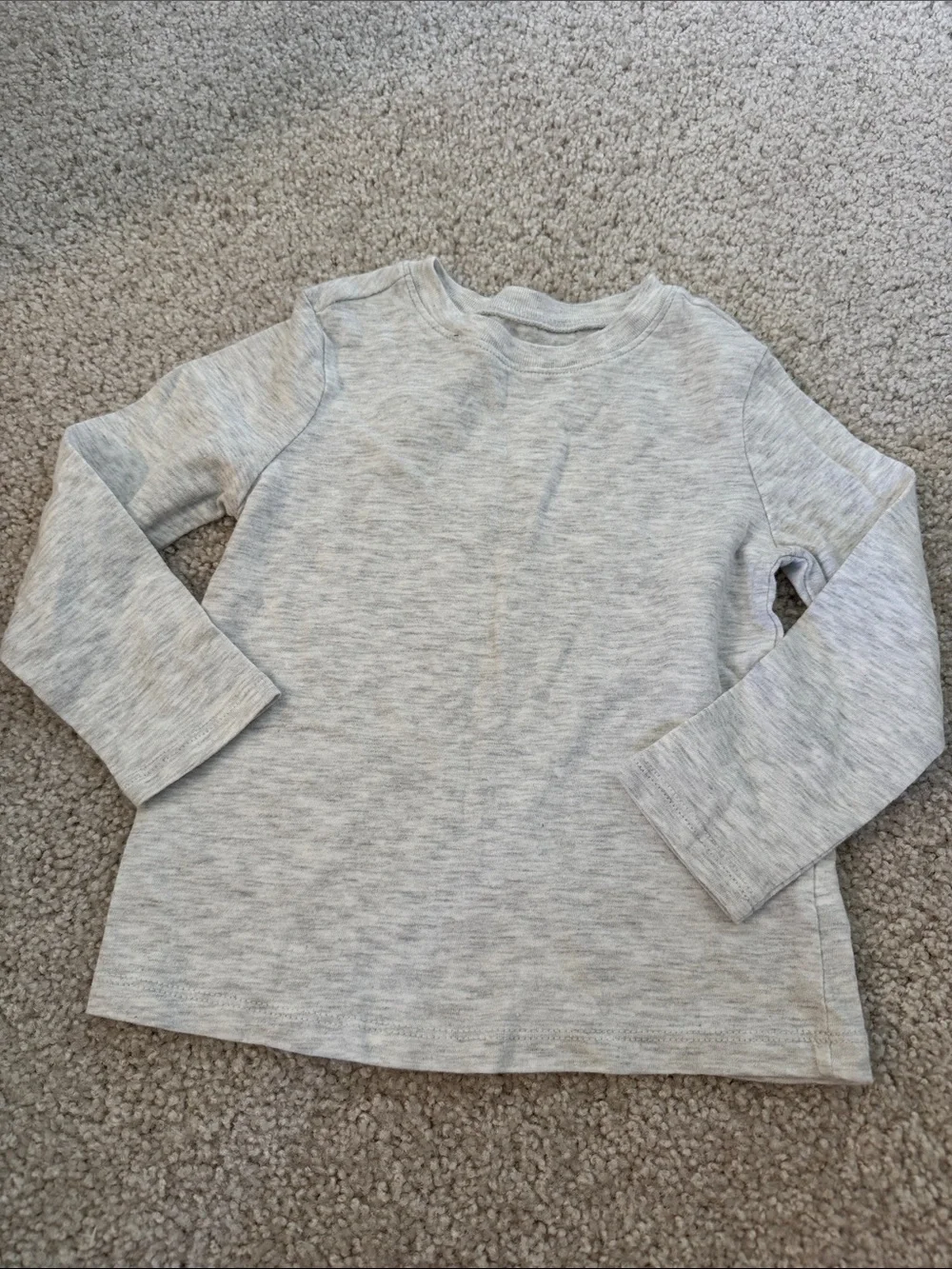 Lot of 4 shirts Gap and Old Navy size 3T